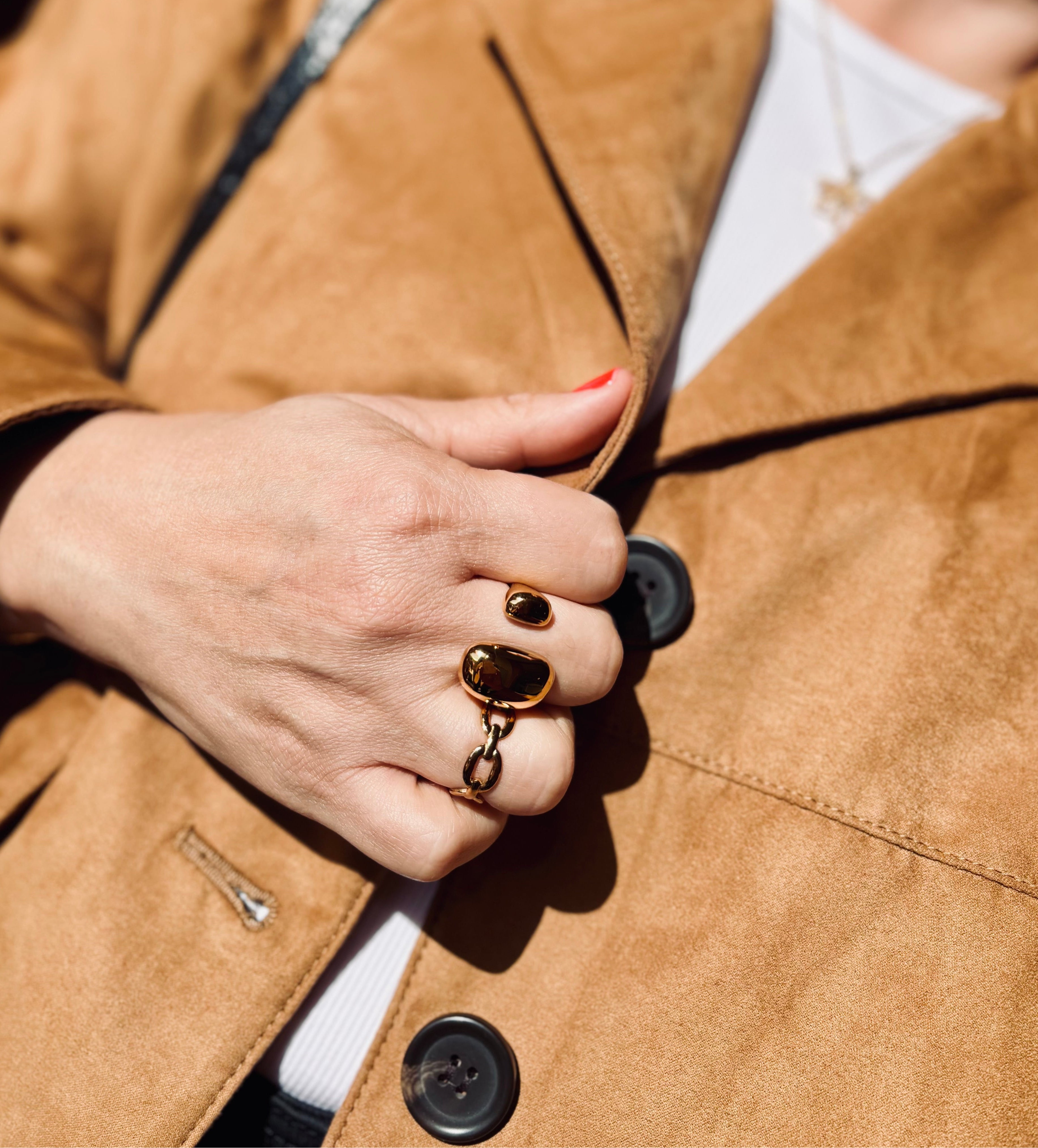 Anillo Cora