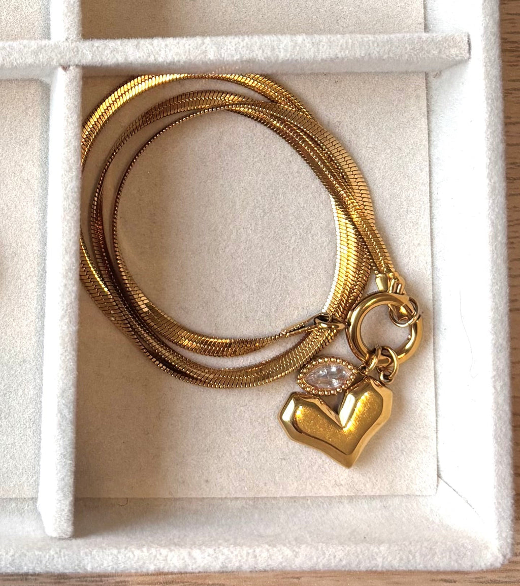Collar Corina